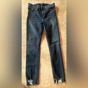 Hudson Nico Skinny Jean with torn edging, very soft material with mild stretch.